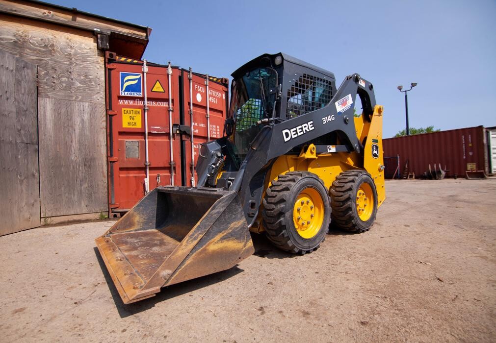 Images Robertson Rentals Inc