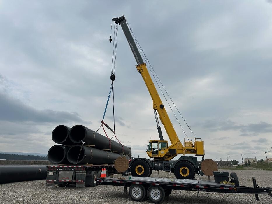 Images Hy-Line Crane & Picker Service