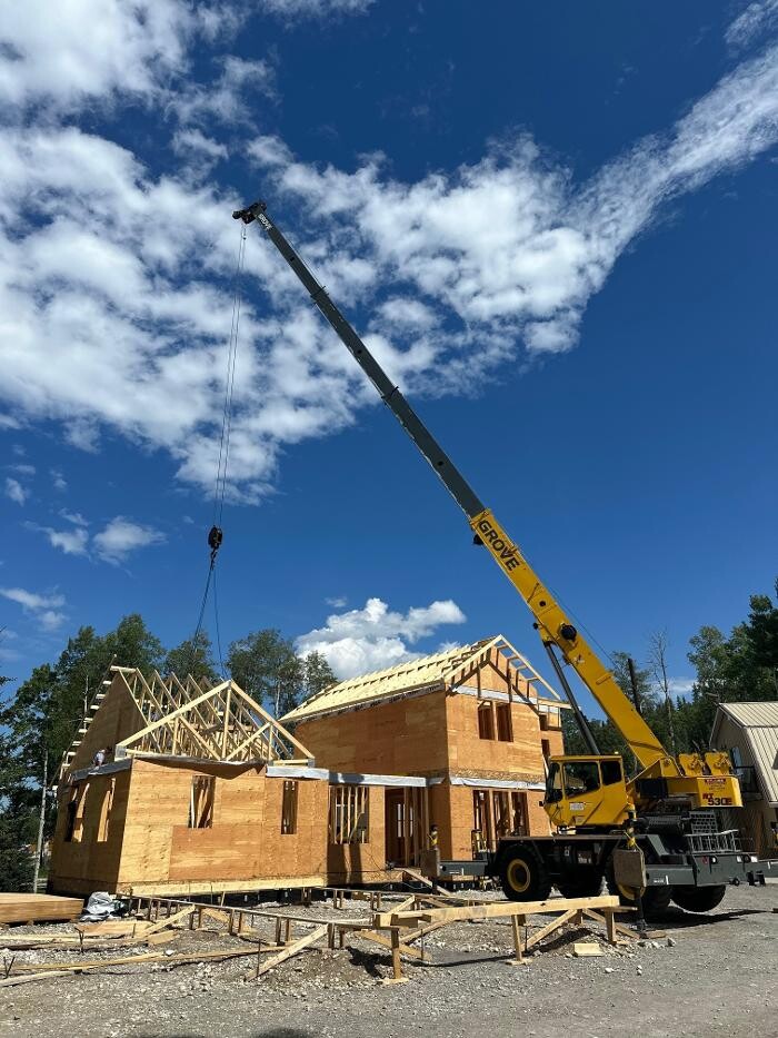 Images Hy-Line Crane & Picker Service