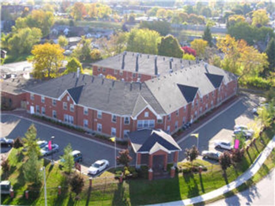 Images Queenston Place