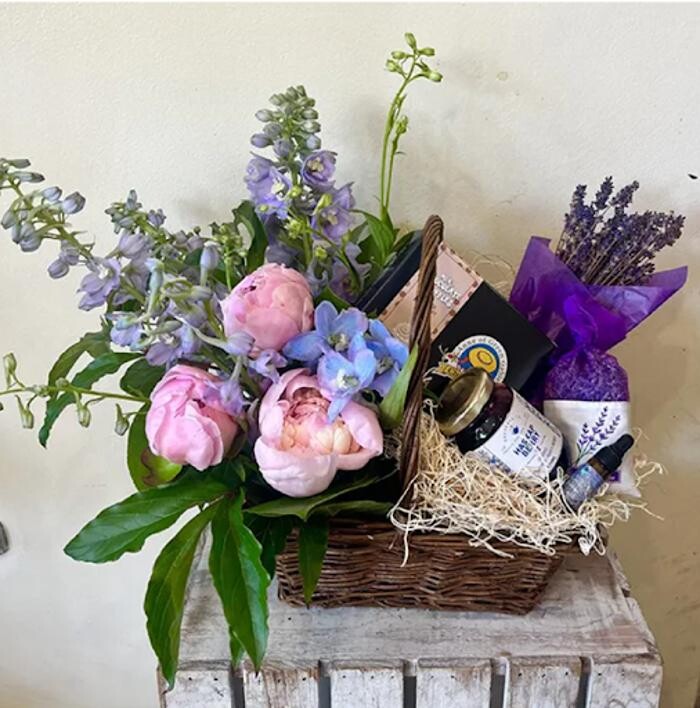 Images Hearts and Flowers Florist
