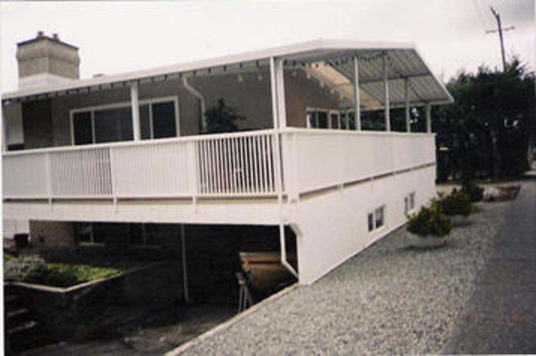 Images Sun-Ray Aluminum Railings