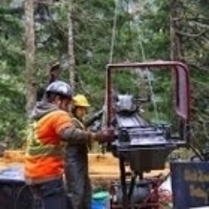 Images Yellowhead Helicopters Ltd