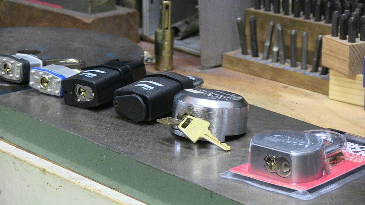 Images Courtenay & Mid Island Locksmith