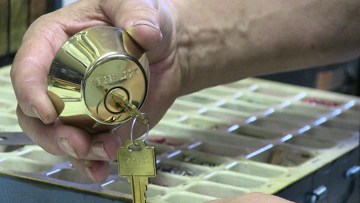 Images Courtenay & Mid Island Locksmith