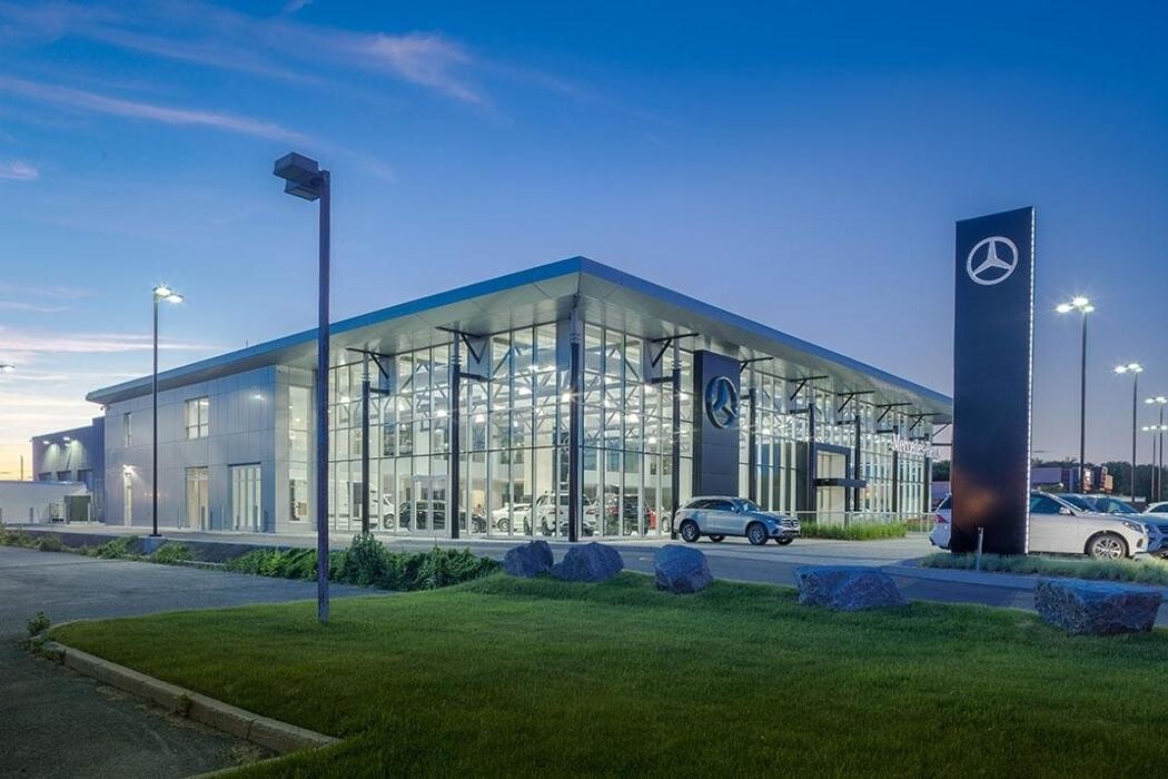 Images Mercedes-Benz Montréal-Est