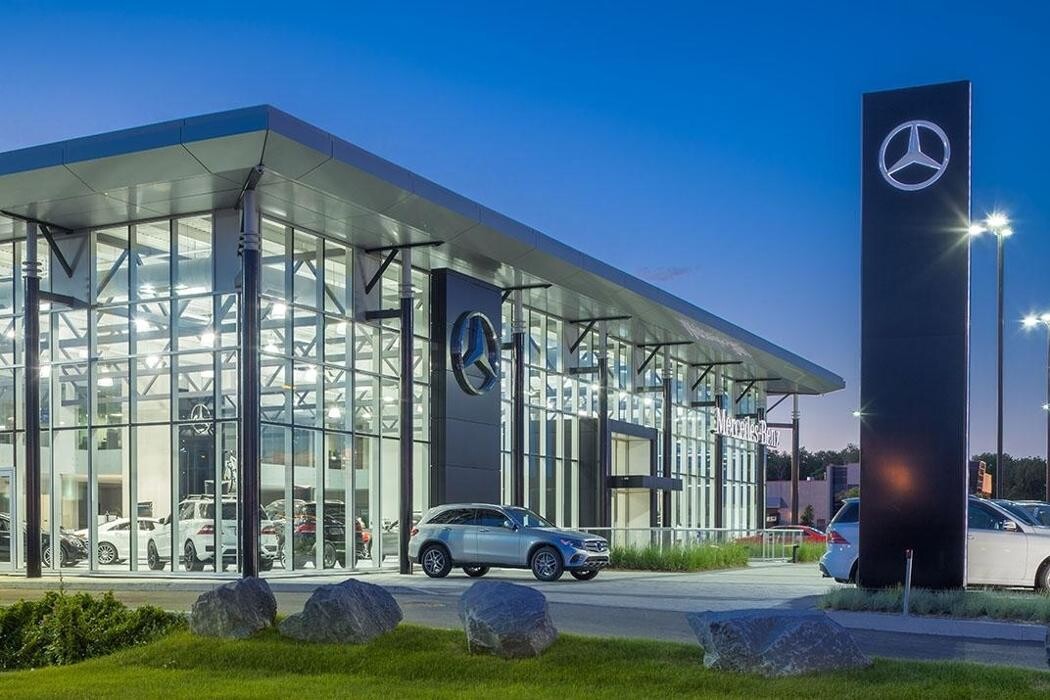 Images Mercedes-Benz Montréal-Est