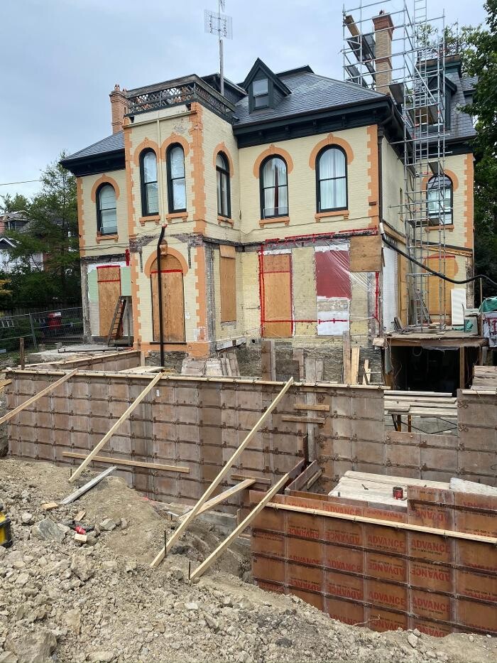 Images Absolute Construction Group Ltd