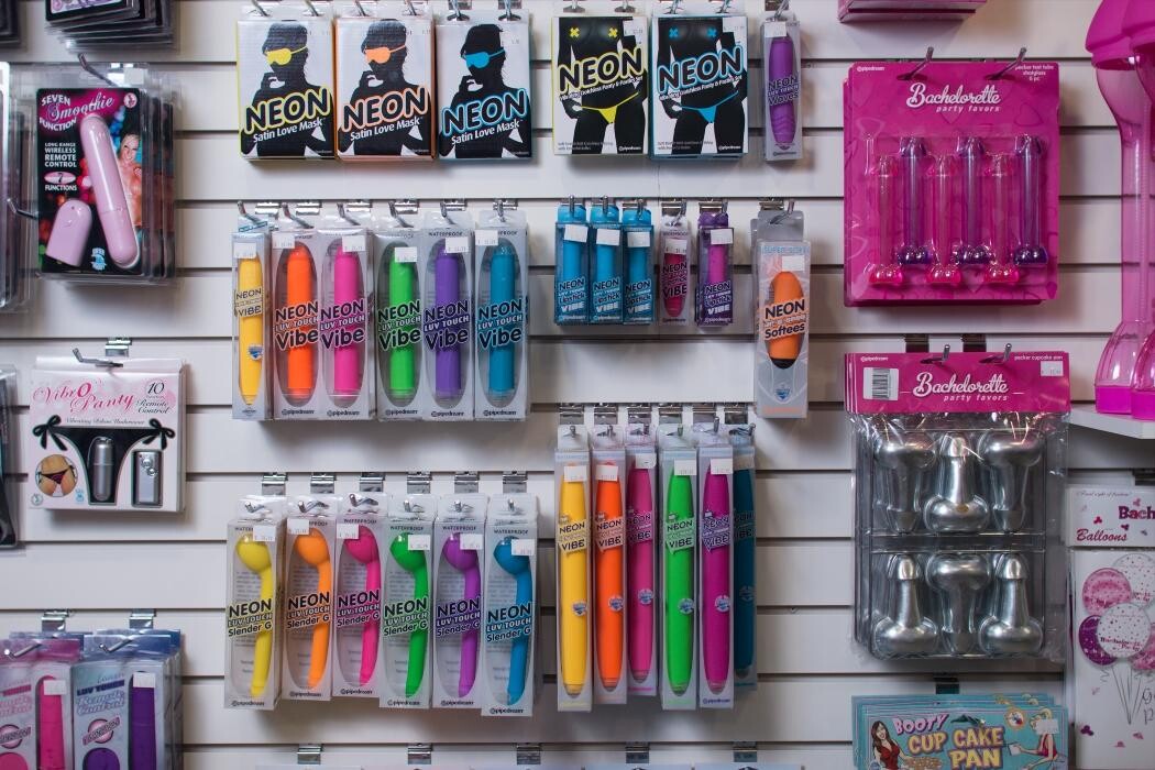 Images Doctor Love & Hemp City