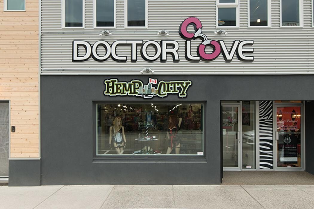 Images Doctor Love & Hemp City