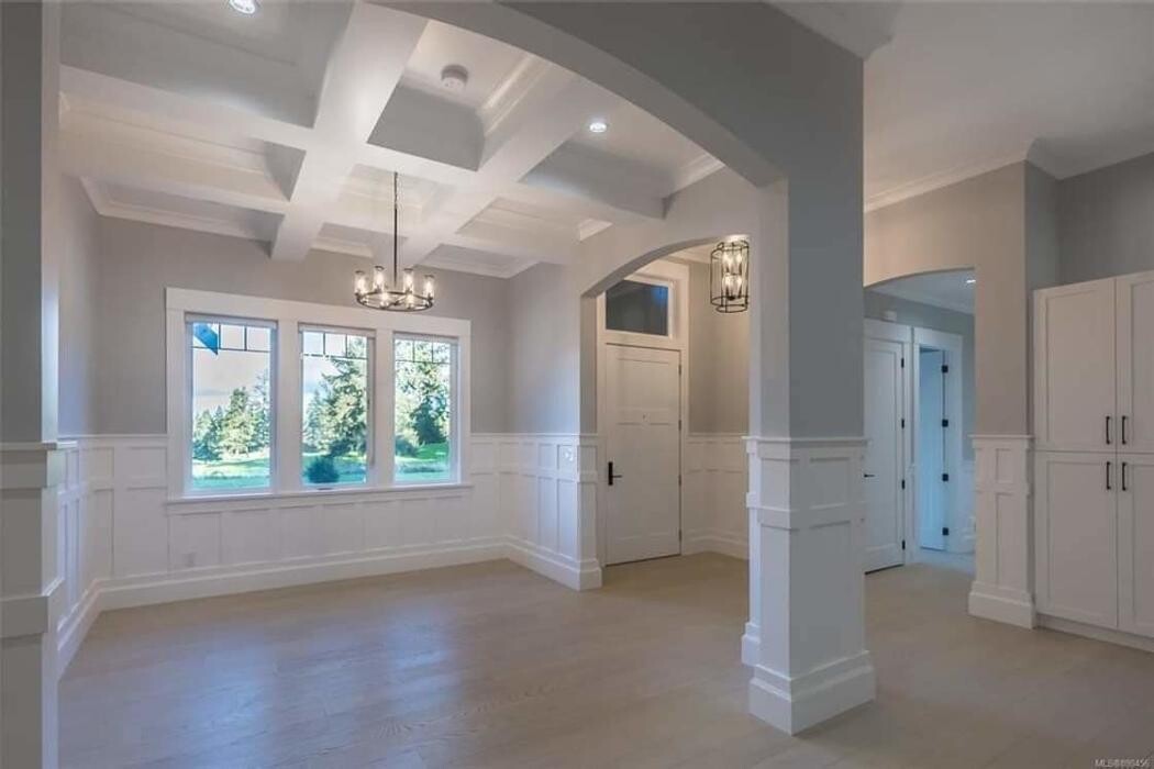 Images Red Door Finishing Ltd