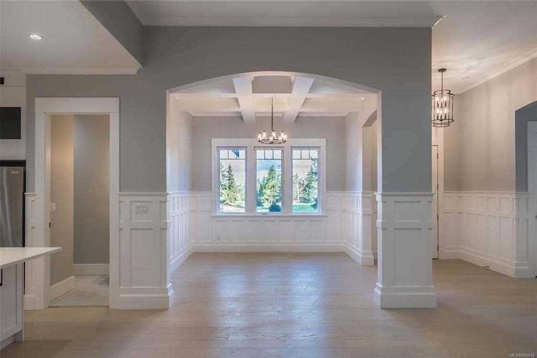 Images Red Door Finishing Ltd