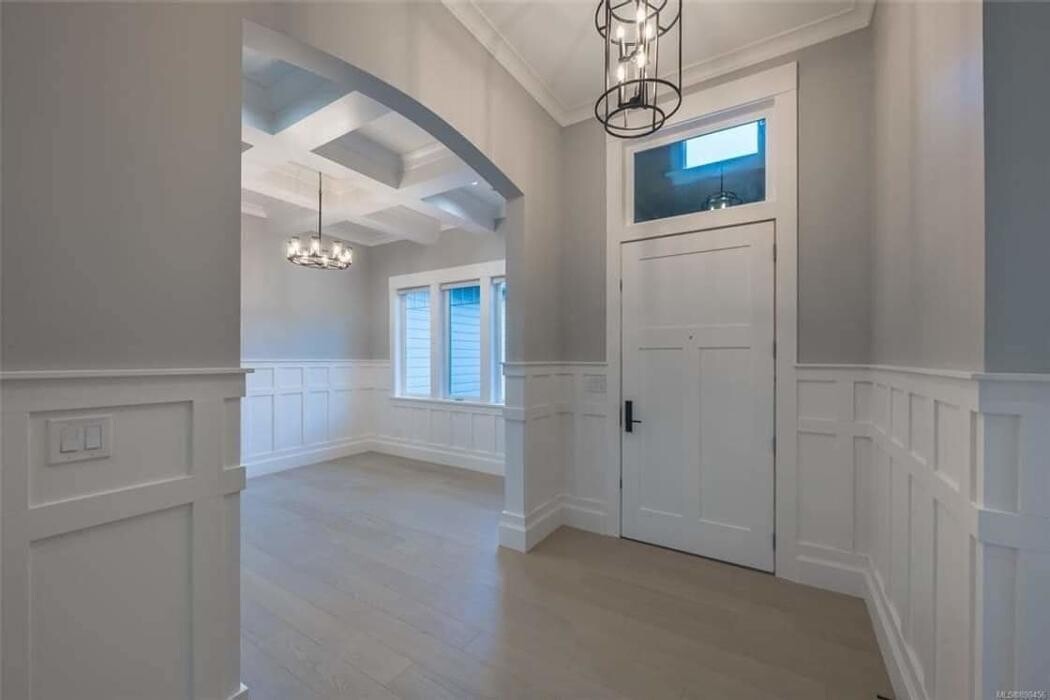 Images Red Door Finishing Ltd
