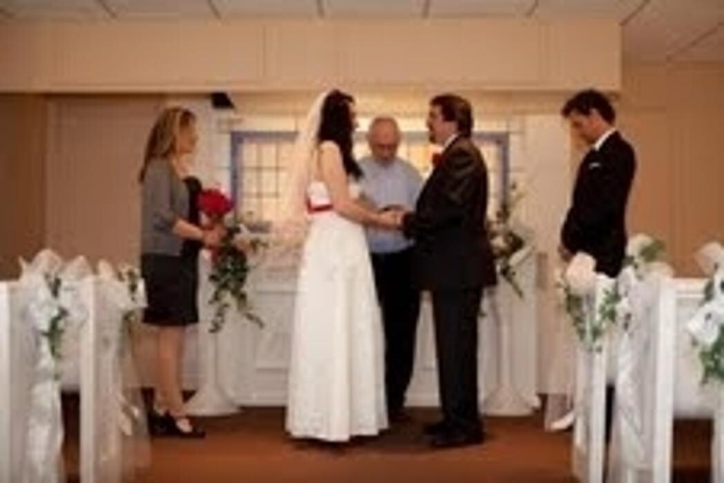 Images The Little Wedding Chapel on the Lane