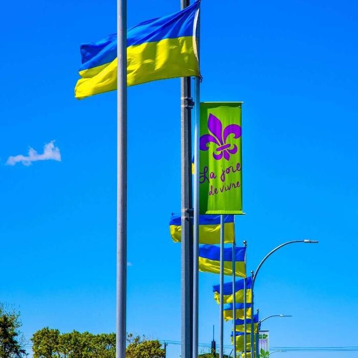 Images Aurora Flags & Banners Inc.