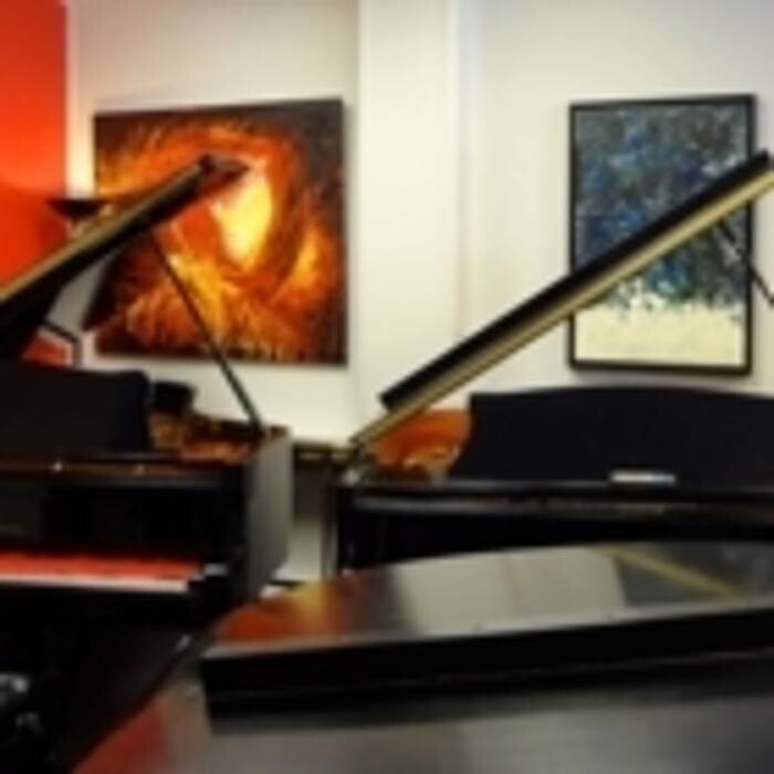Images H. Nalbandian Pianos