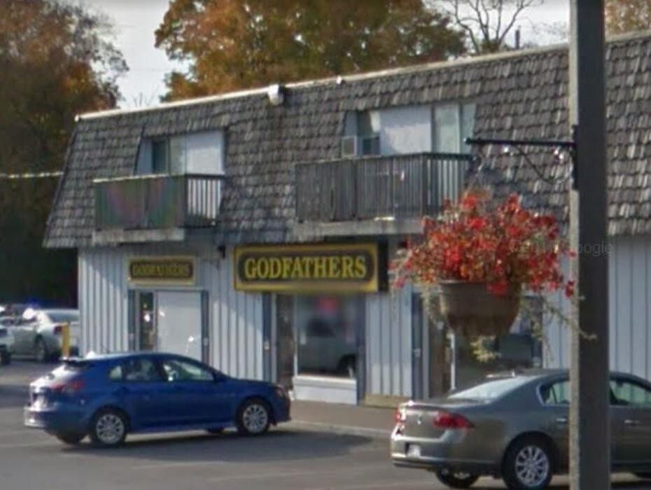 Images Godfathers Pizza - Bobcaygeon