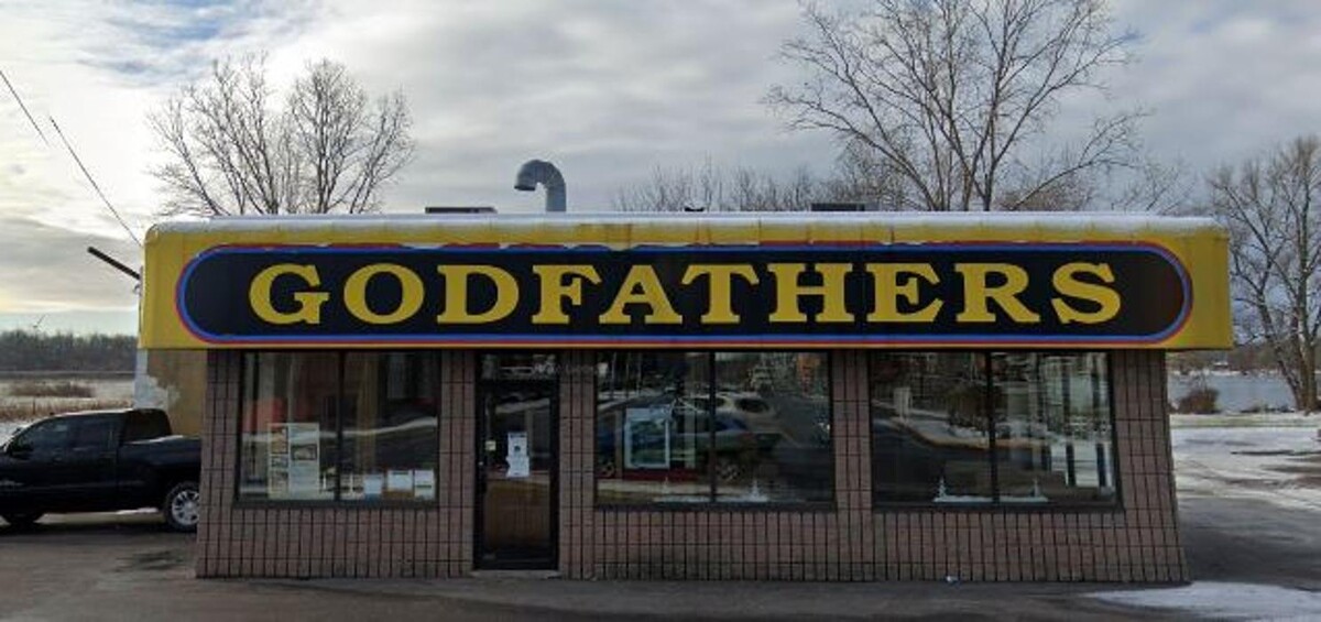 Images Godfathers Pizza - Dunnville