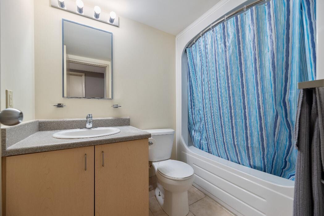 Images West Village Suites