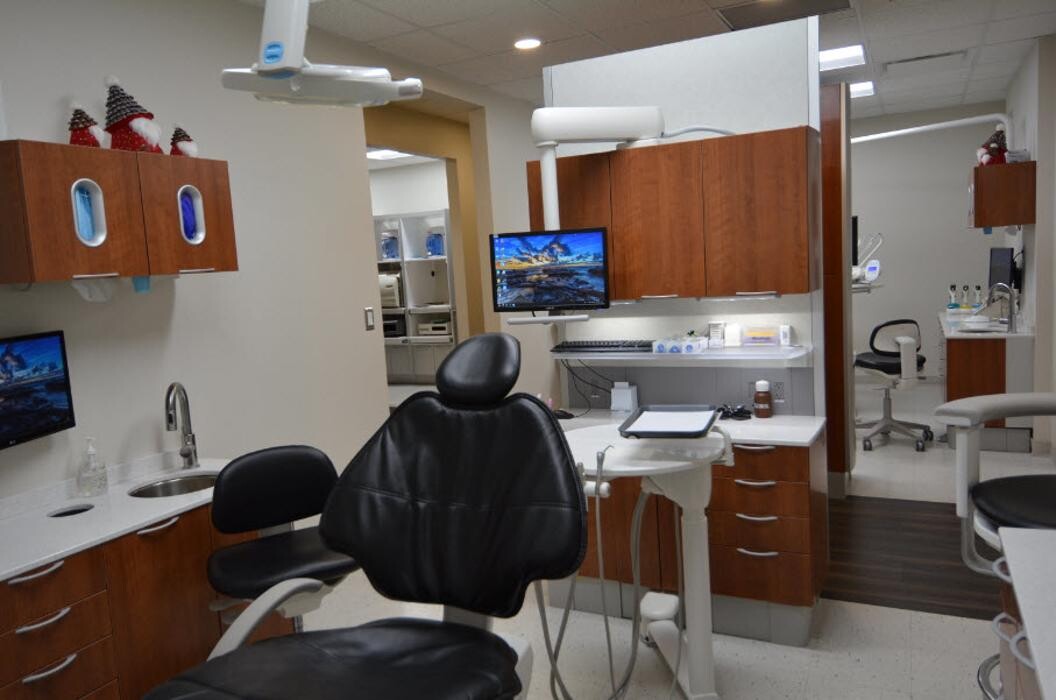 Images Aurora Dental Clinic