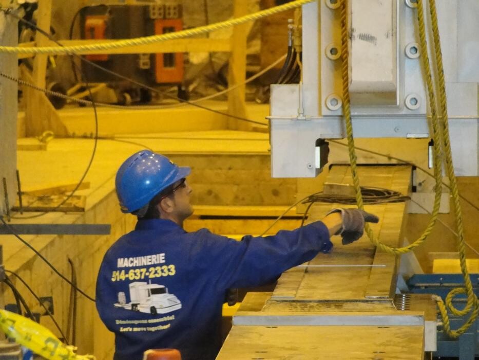 Images Groupe Lipari Déménagement de Machinerie