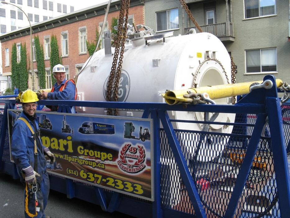 Images Groupe Lipari Déménagement de Machinerie