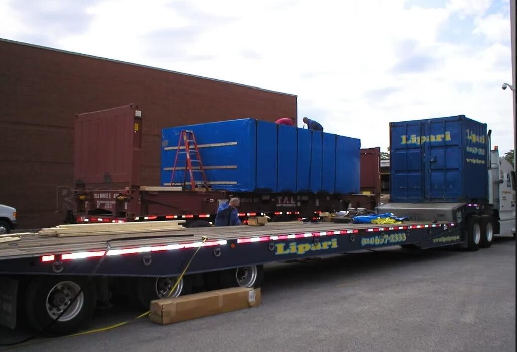 Images Groupe Lipari Déménagement de Machinerie