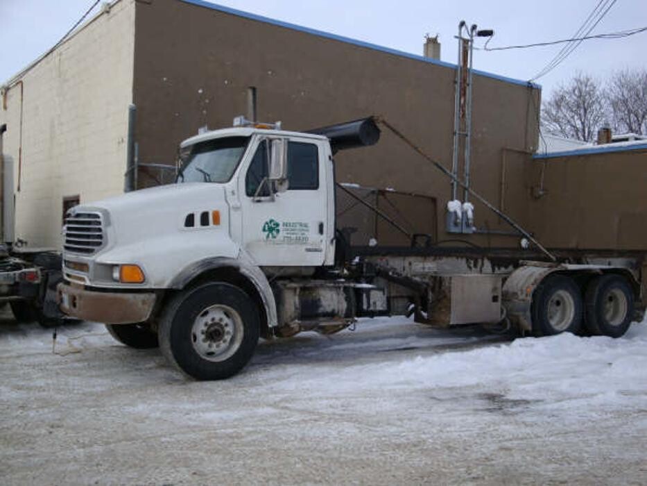 Images Simpson's Transfer & Feed Ltd