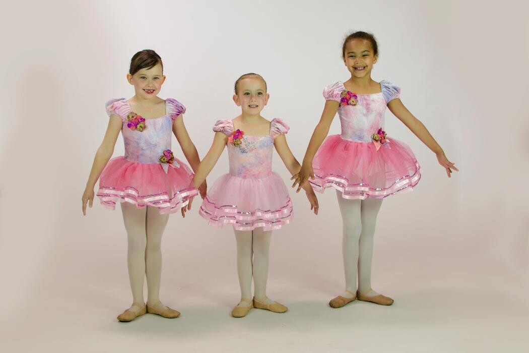 Images ONE Movement Dance Centre