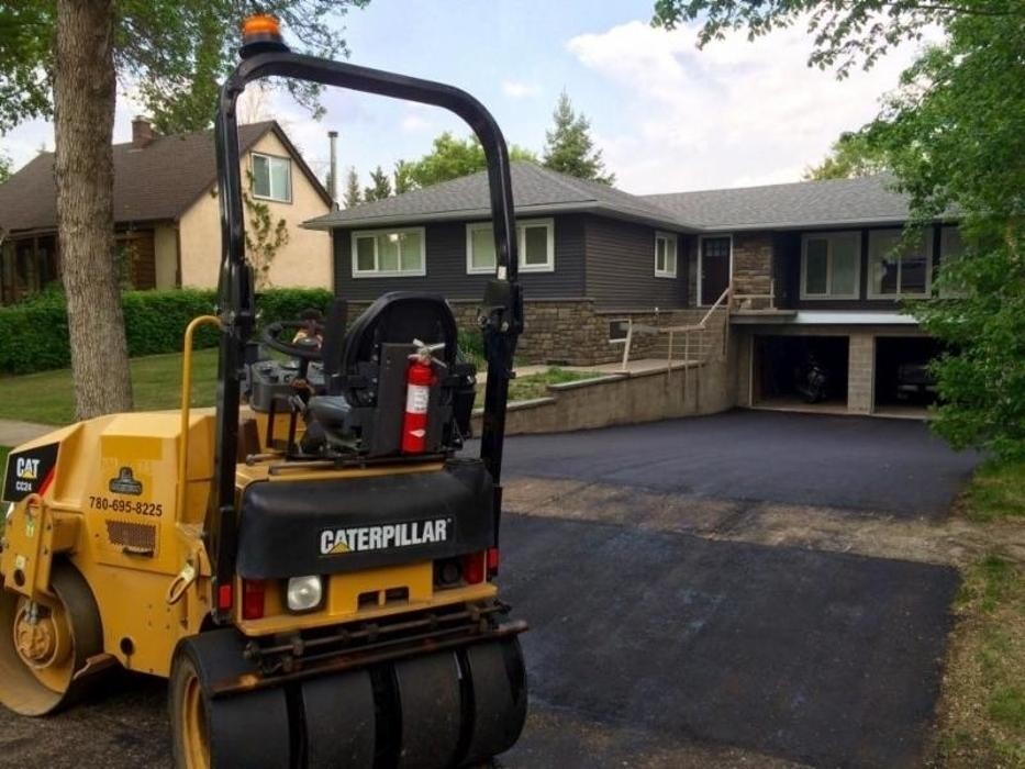 Images Rolling Rock Asphalt Ltd.