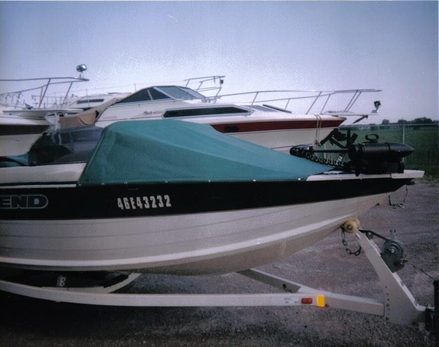 Images Maple Lane Tarp & Upholstery