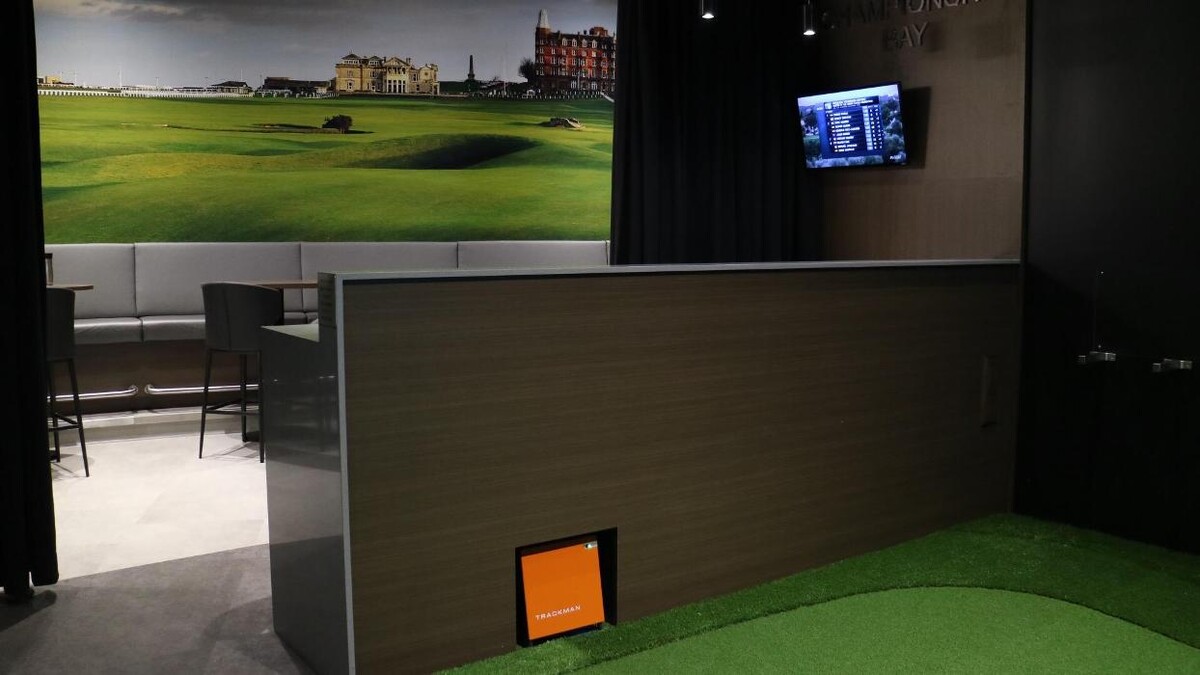 Images Swing Golf Lounge