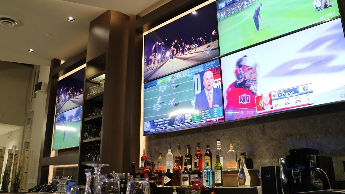 Images Swing Golf Lounge