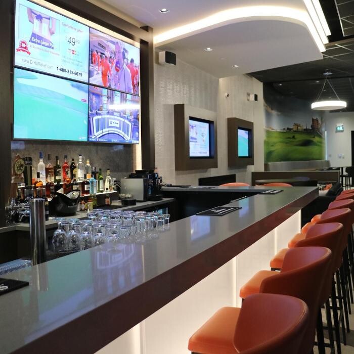 Images Swing Golf Lounge