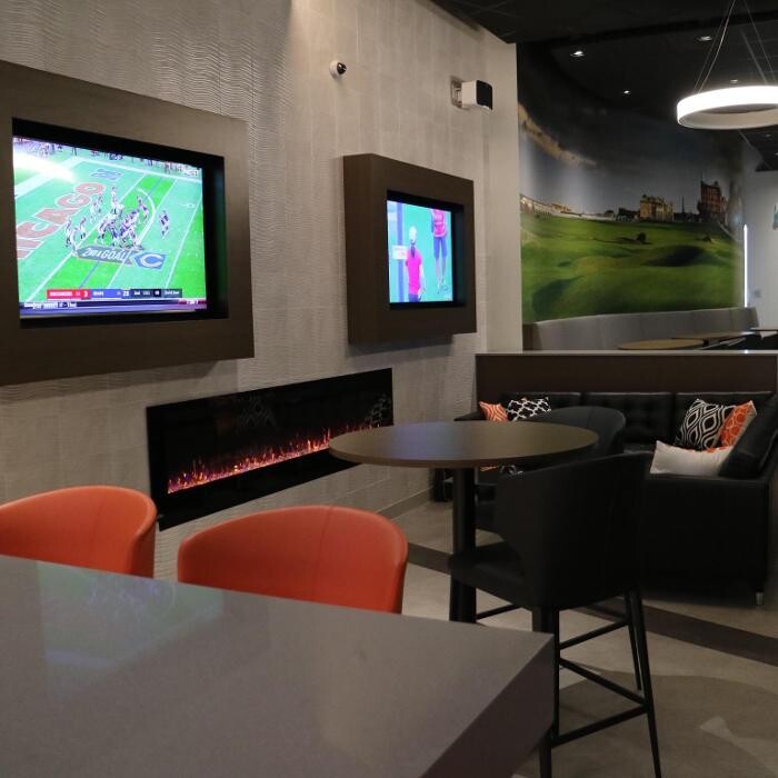 Images Swing Golf Lounge