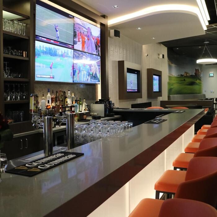 Images Swing Golf Lounge