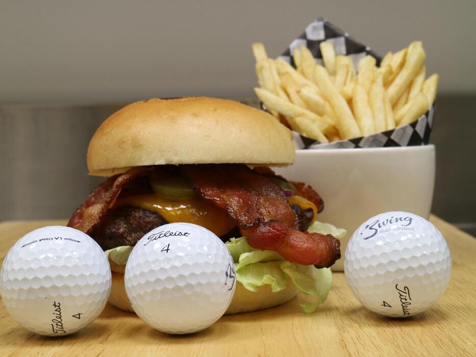 Images Swing Golf Lounge