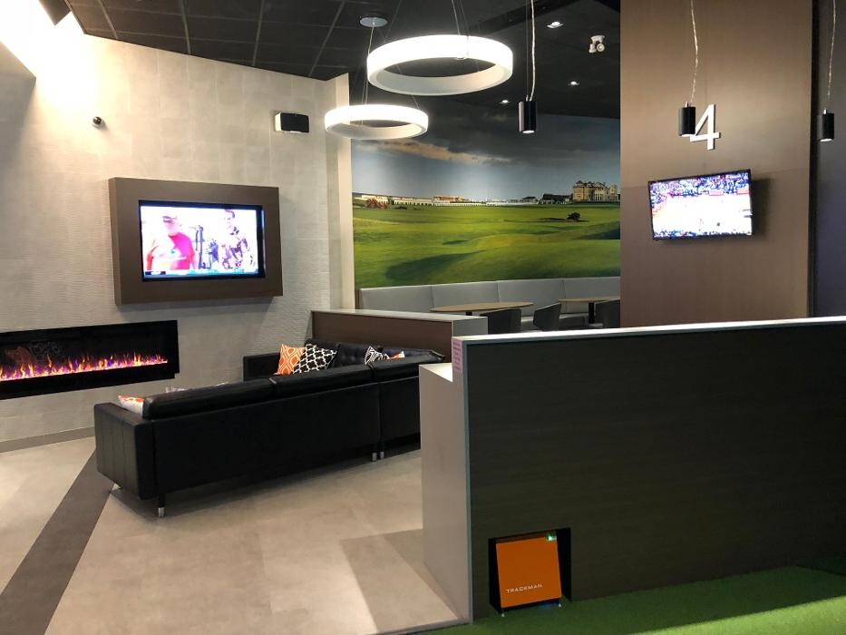 Images Swing Golf Lounge