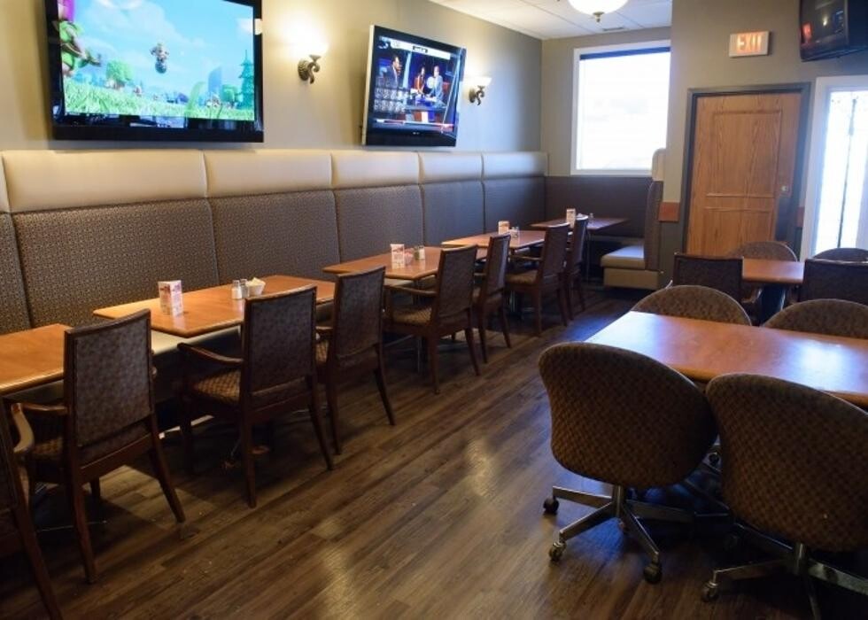 Images Tops Pizza & Sports Bar