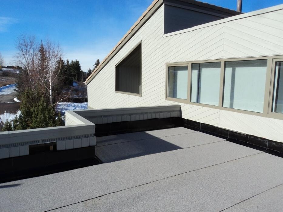 Images Central Roofing (Calgary) Ltd