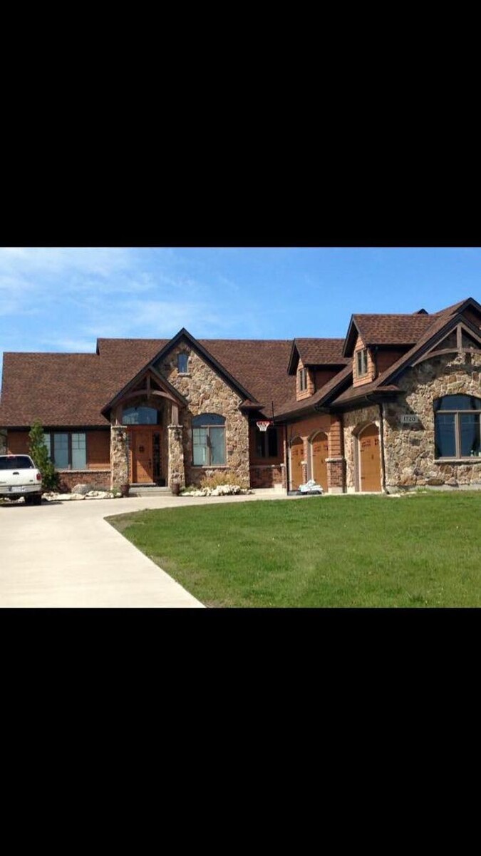 Images Sarnia's Bluewater Roofing