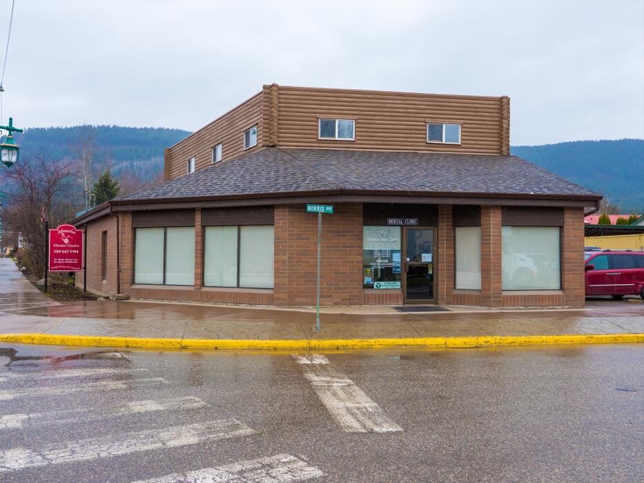 Images Monashee Dental Centre