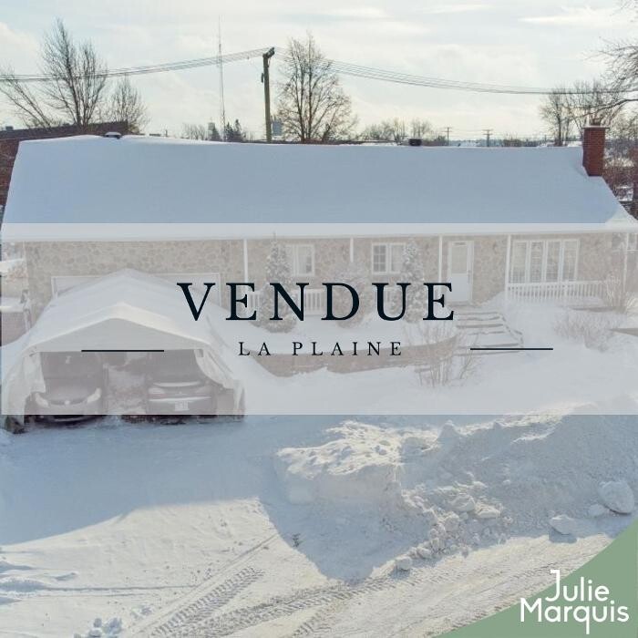 Images Julie Marquis - Courtier immobilier Royal LePage Blanc & Noir Sainte-Thérèse
