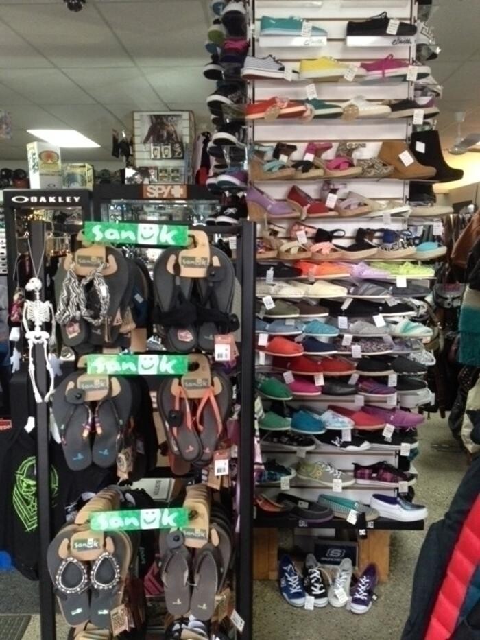 Images Top Notch/Brent's Board Shop