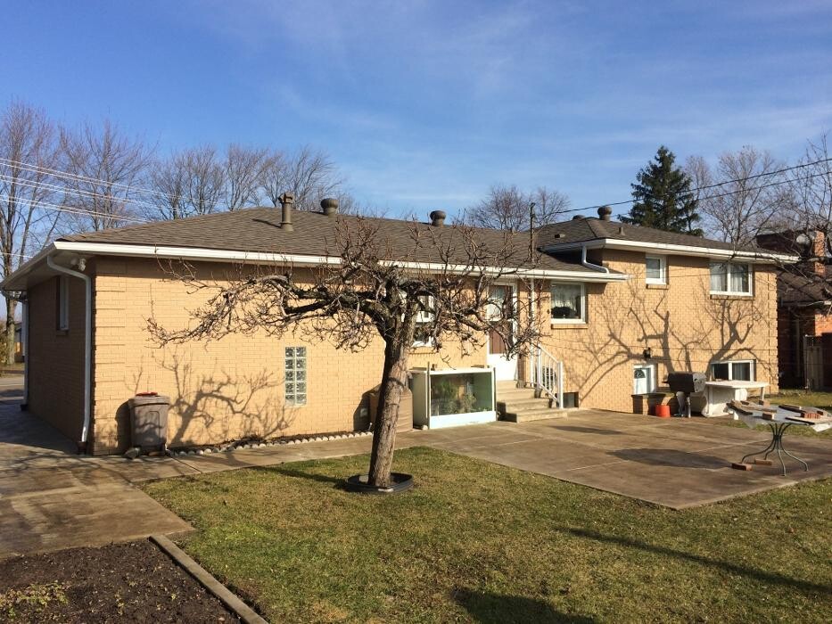 Images Squares Seamless Inc