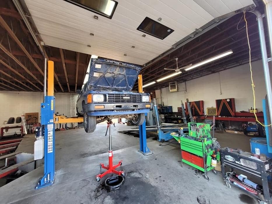 Images Hat Alignment and Automotive Service