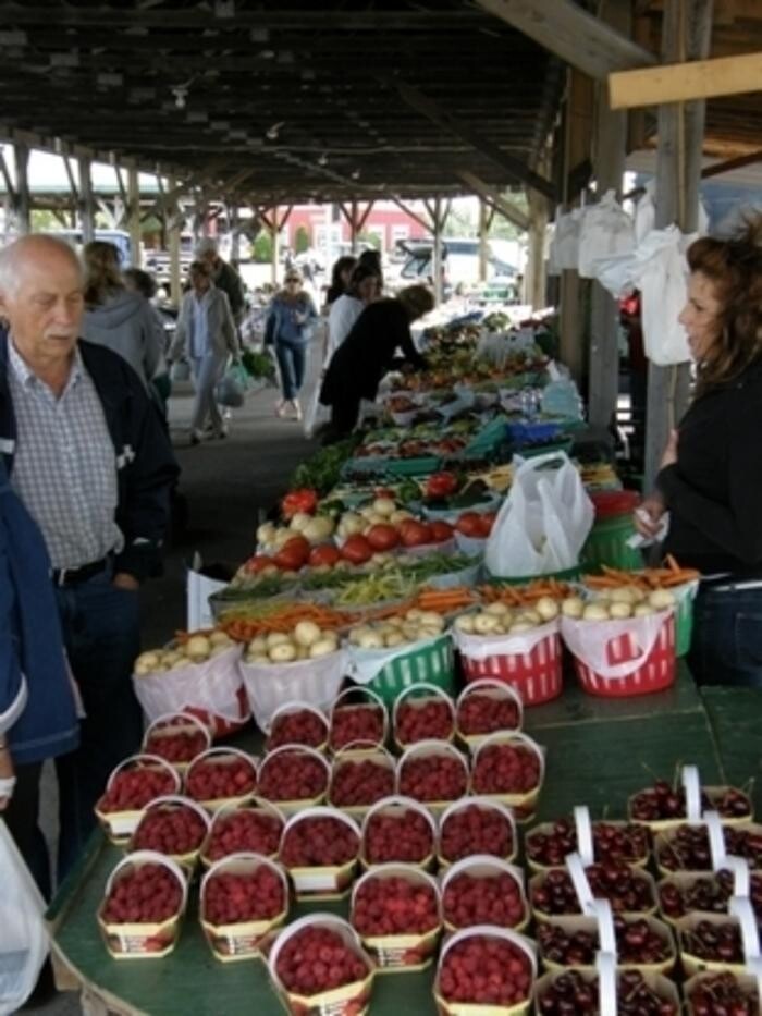 Images Marché aux Puces Lachute