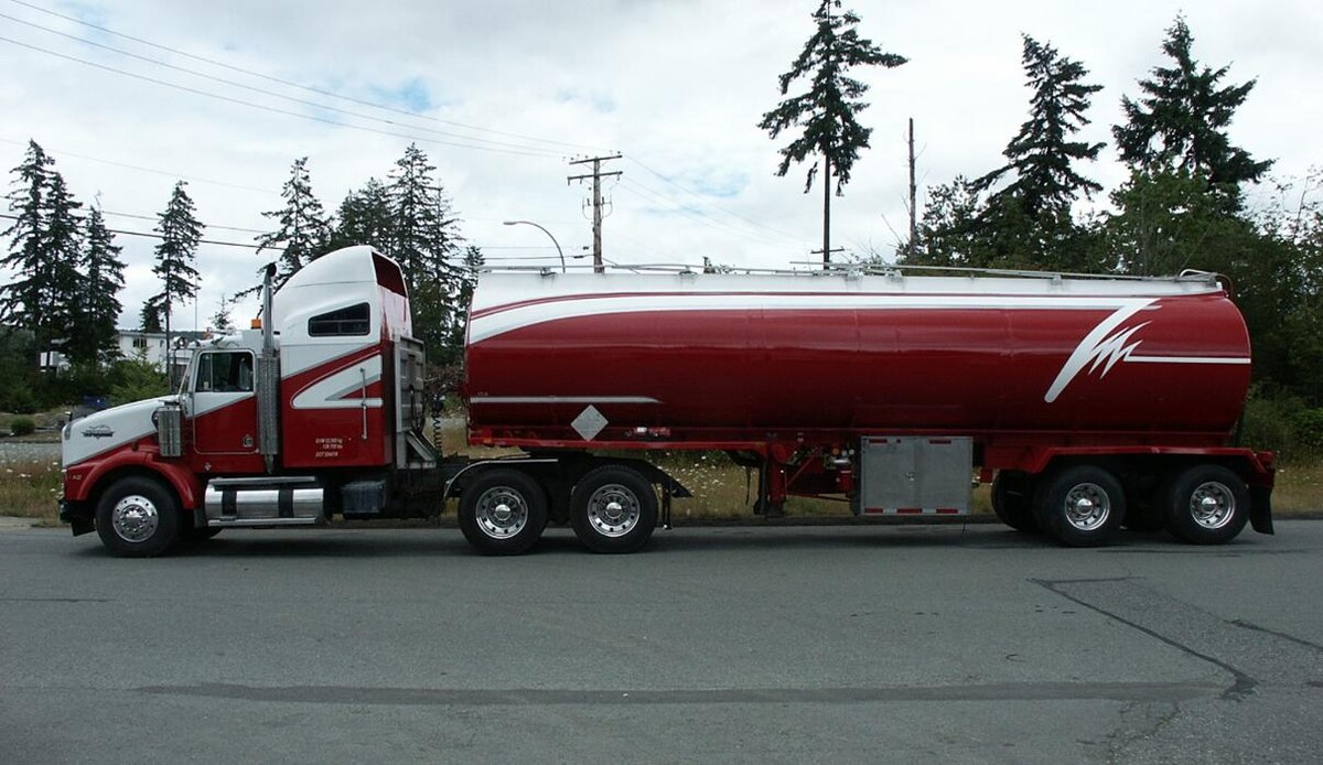 Images Urgel's Auto Collision Ltd