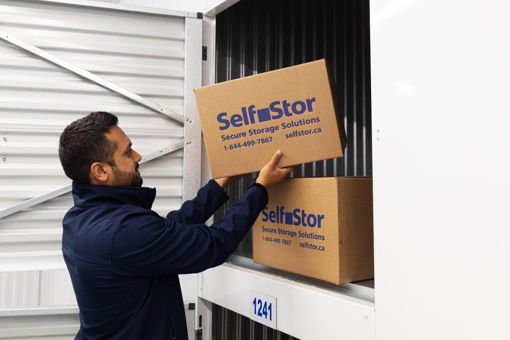 Images Self Stor Storage Richmond Hill