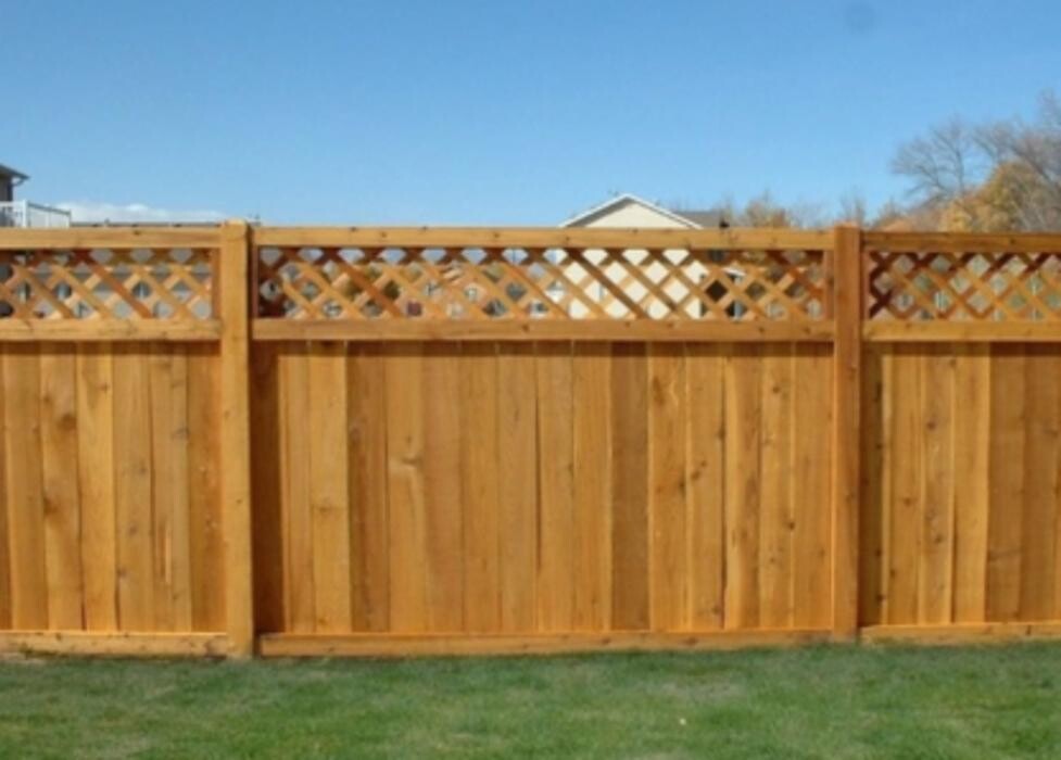 Images Gary's Post Hole & Fence